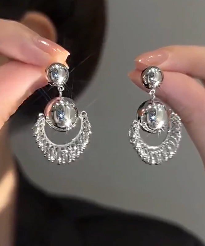 Boucles d'oreilles pendantes uniques en argent et soie Stergild - Urbann-Vibe