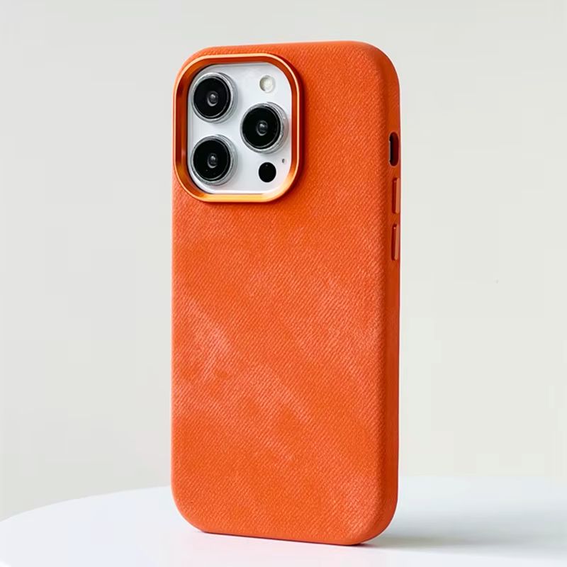 Kivo iPhone case matte flannel finish scratch-resistant wireless charging ready magnetic alignment