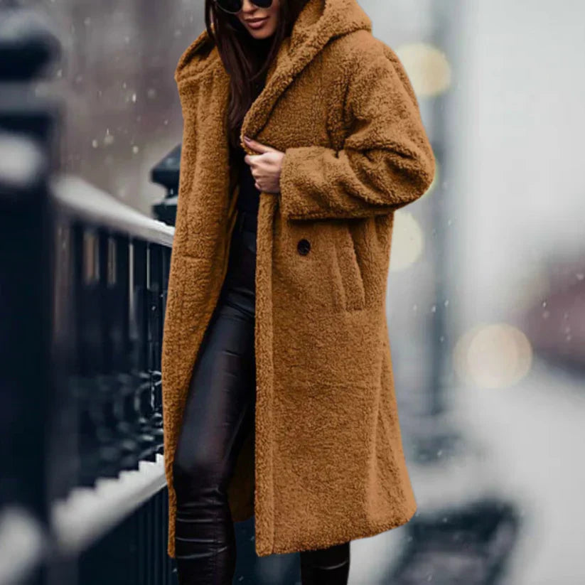 Women's casual hooded jacket with built-in hood, sleek silhouette, durable all-season everyday layer