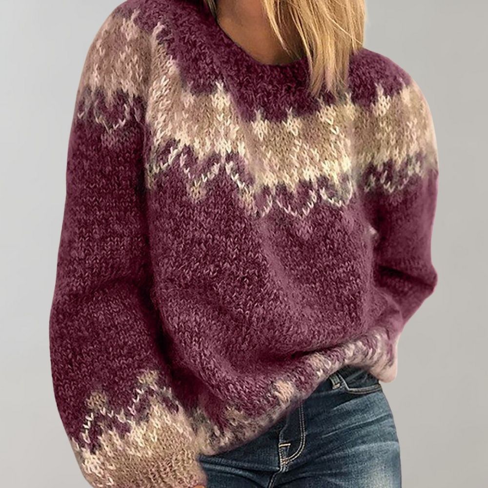 Women's chunky knit oversized sweater wool blend beige zigzag pattern cozy relaxed silhouette