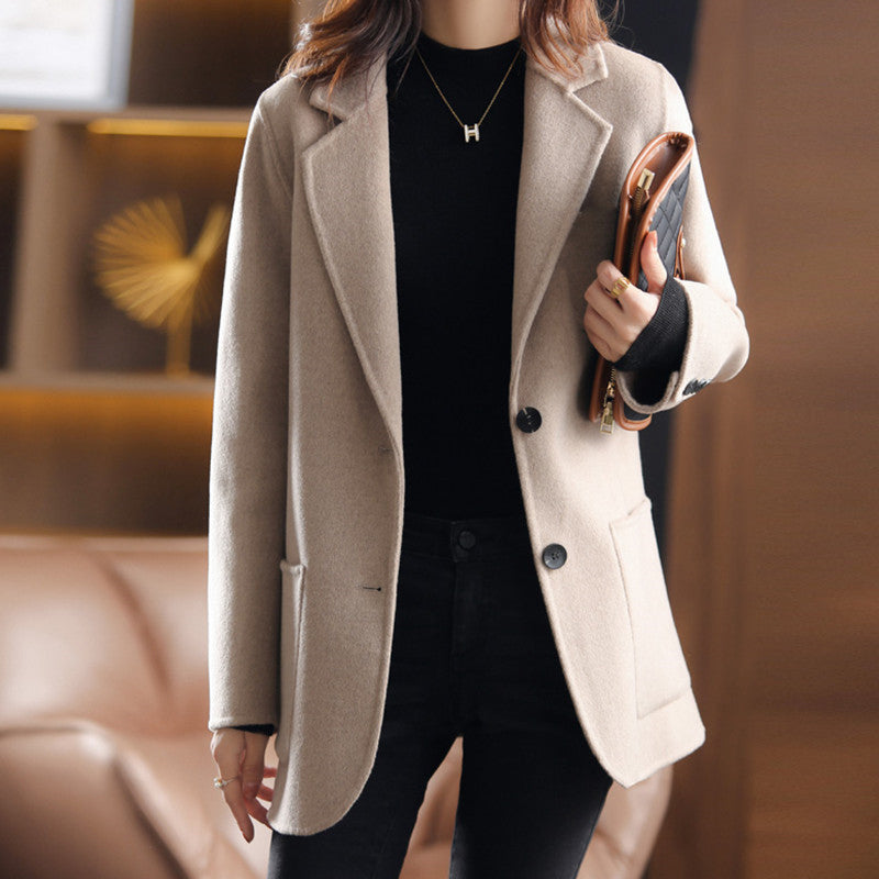 Valentina Rossi wool blend overcoat luxurious silhouette warm sophisticated style for fashion-forward women