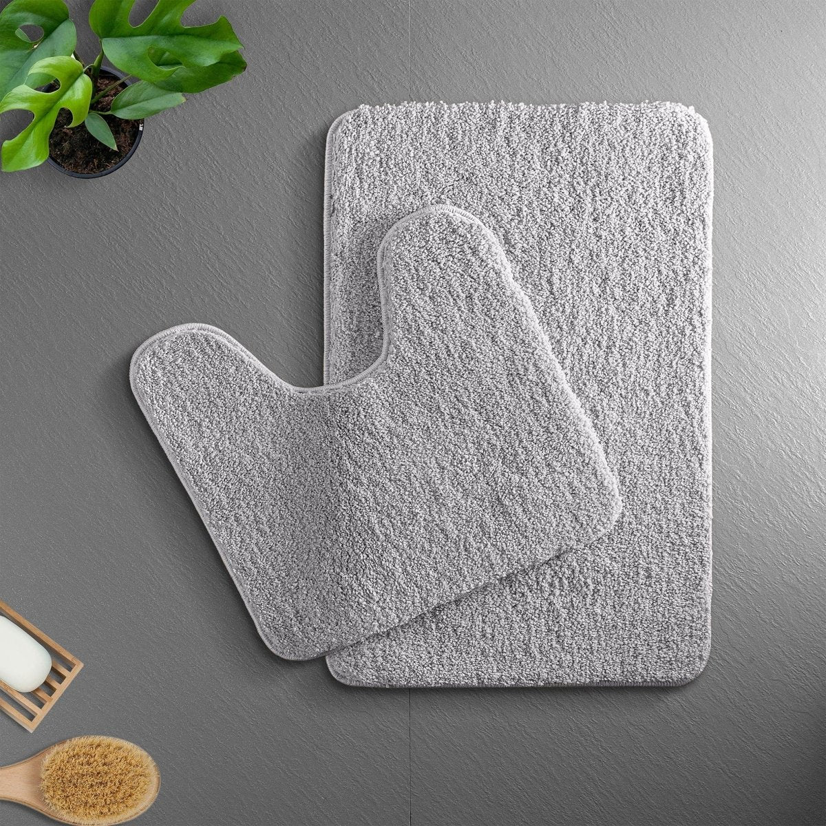 Minimalist Microfiber Bath Mat with Non-Slip Backing