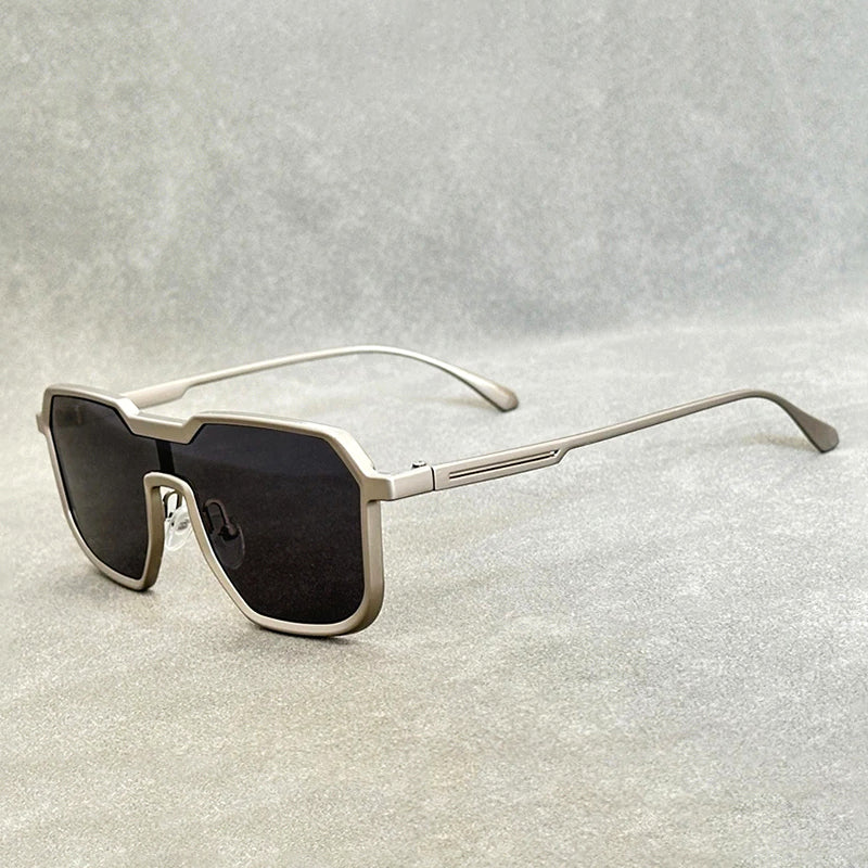 Vento Blu bold retro punk metal sunglasses in gold finish with UV400 protection for men and women