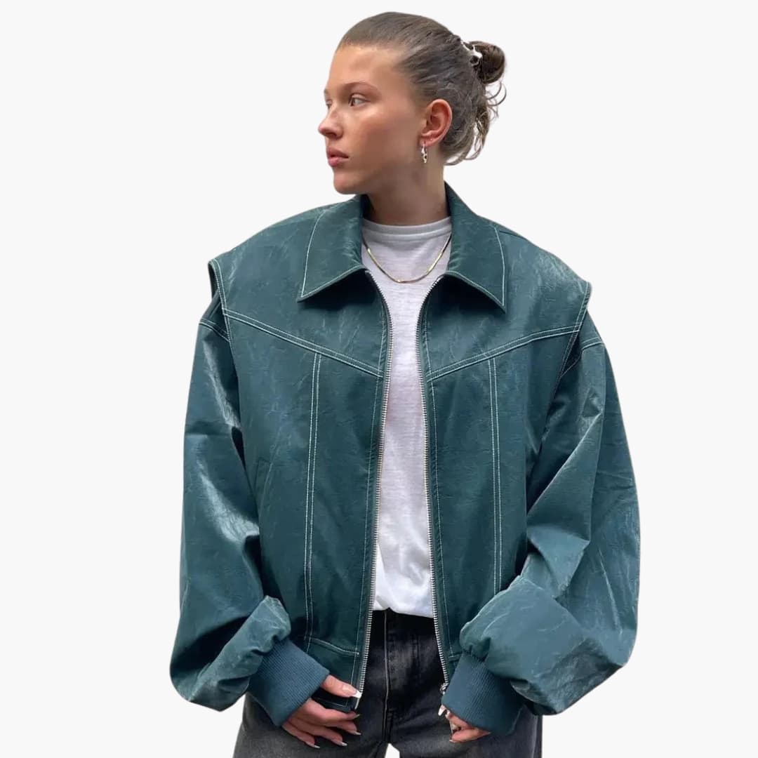 Women's loose fit woven jacket wide lapel button closure side pockets chic mid-season layer