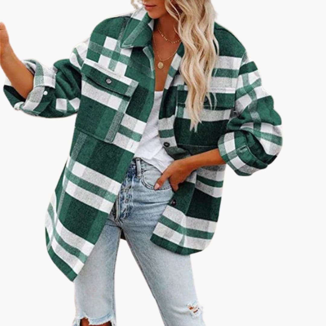 Women's oversized plaid jacket, loose fit, long sleeves, button closure with front flap pockets