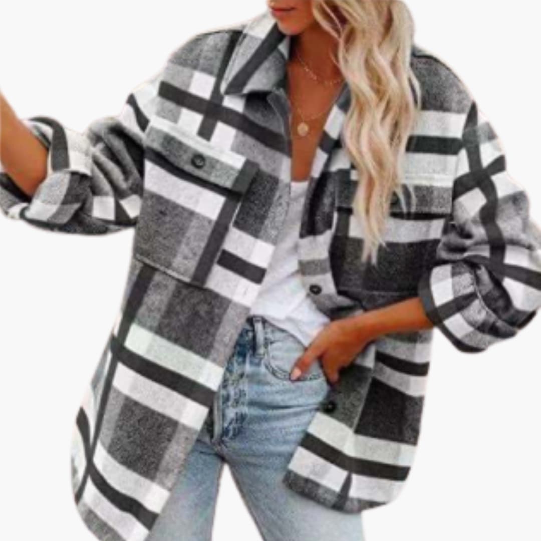 Women's oversized plaid jacket, loose fit, long sleeve, button closure with front flap pockets