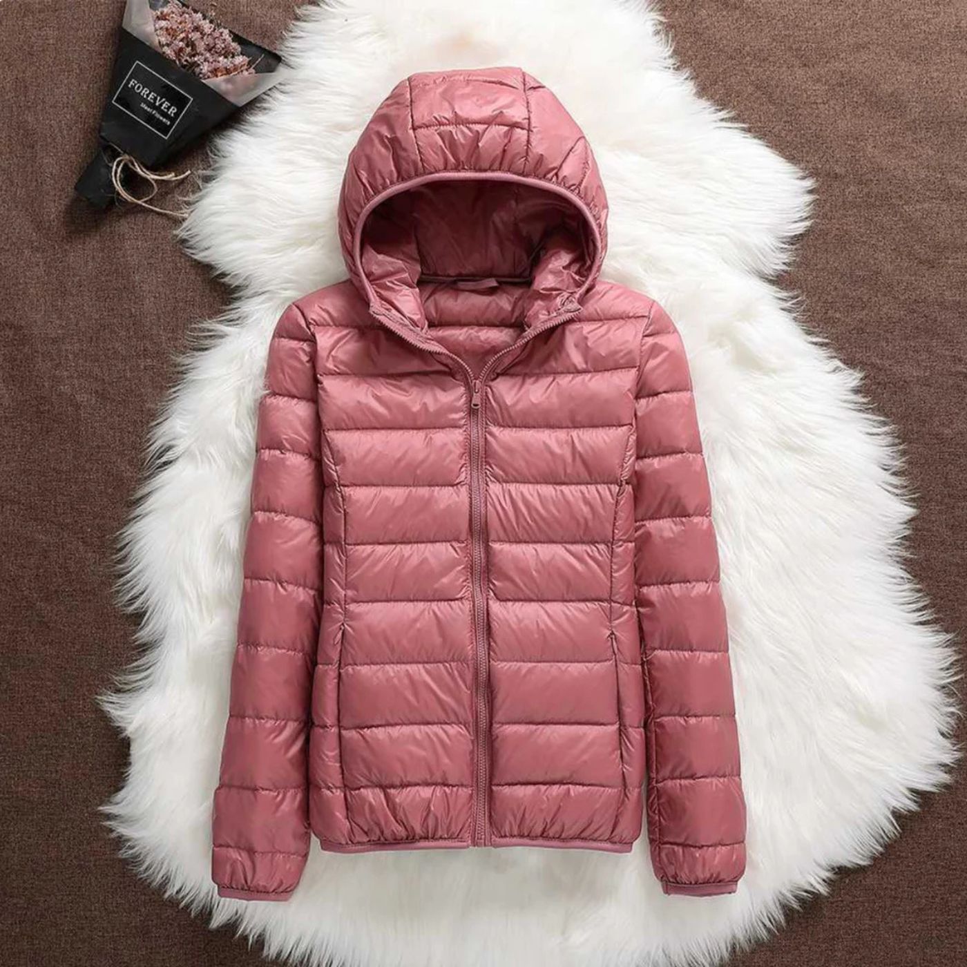 Lightweight quilted puffer hooded jacket slim fit packable insulated coat for outdoor wear