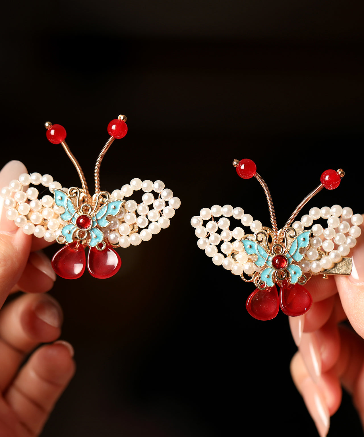 Paire d'épingles à cheveux papillon vintage en alliage rouge nacré pour enfants - Urbann-Vibe