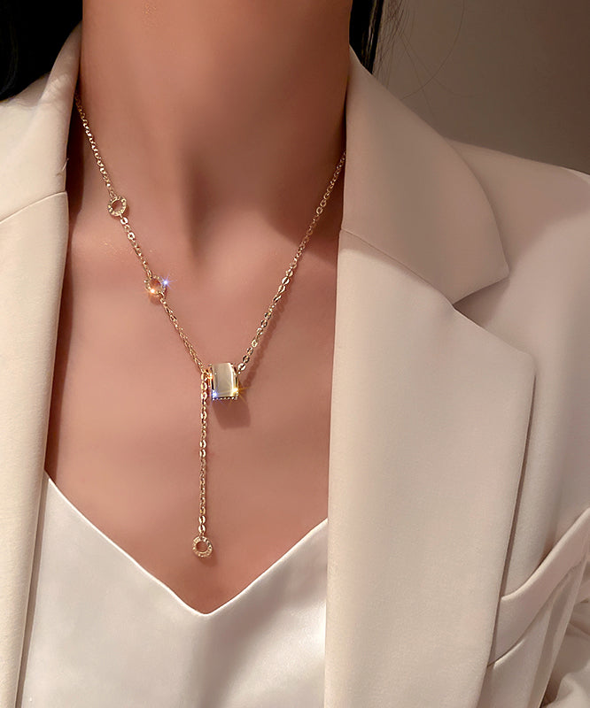 Collier avec pendentif œil de chat en alliage de cuivre doré et zircon Vogue - Urbann-Vibe