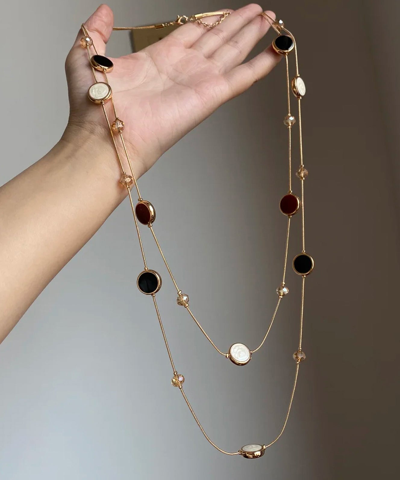 Collier double couche en perles émaillées goutte à goutte en cuivre doré Vogue - Urbann-Vibe