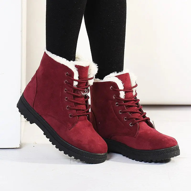 Women's thermal insulated winter boots in brown synthetic leather with rubber sole for all-day support