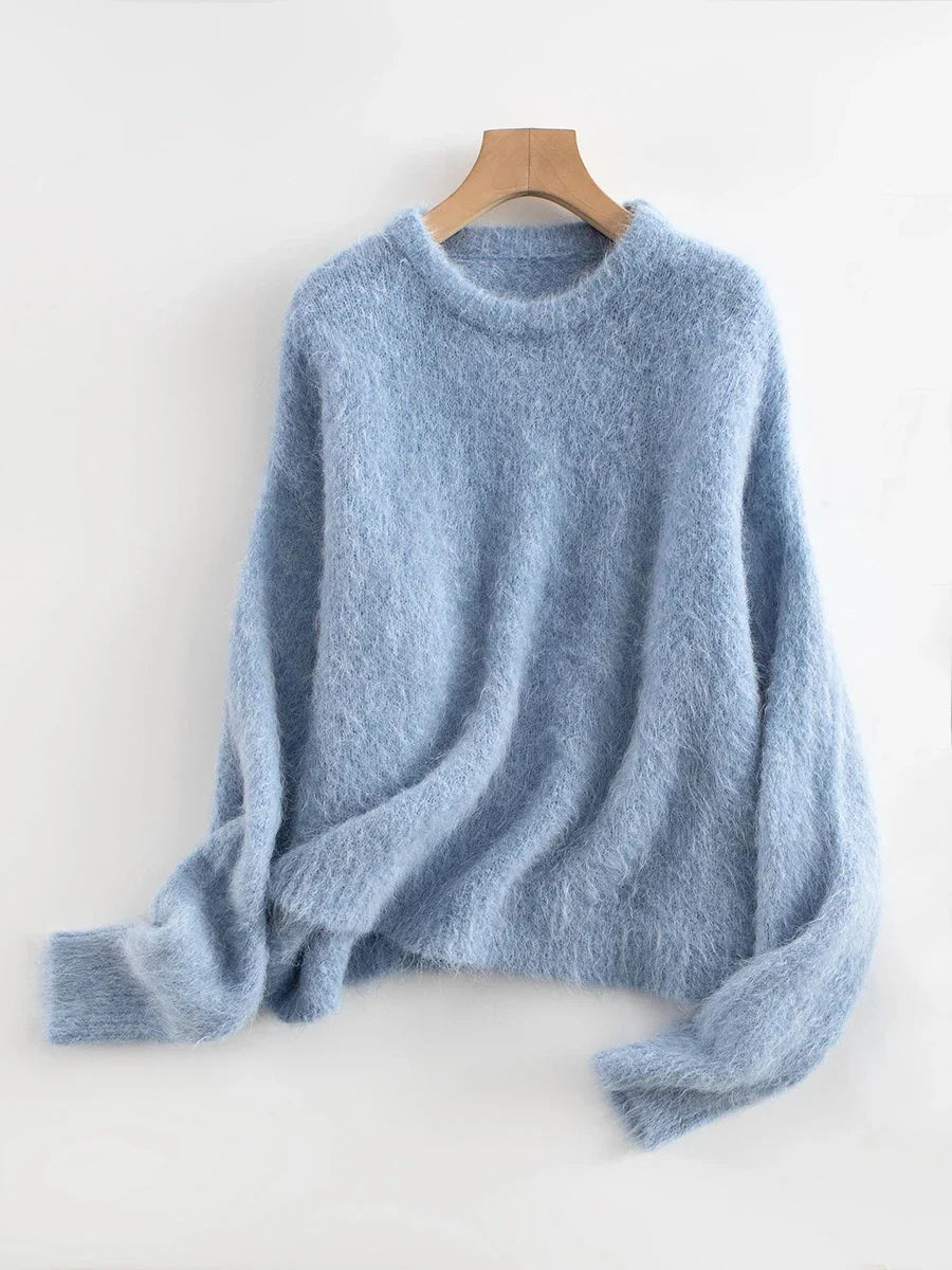 Women's loose fit alpaca wool sweater with dropped sleeves, cozy oversized silhouette for winter