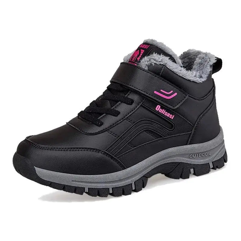 Women's waterproof ankle snow boots with plush lining, cozy winter style and all-day comfort