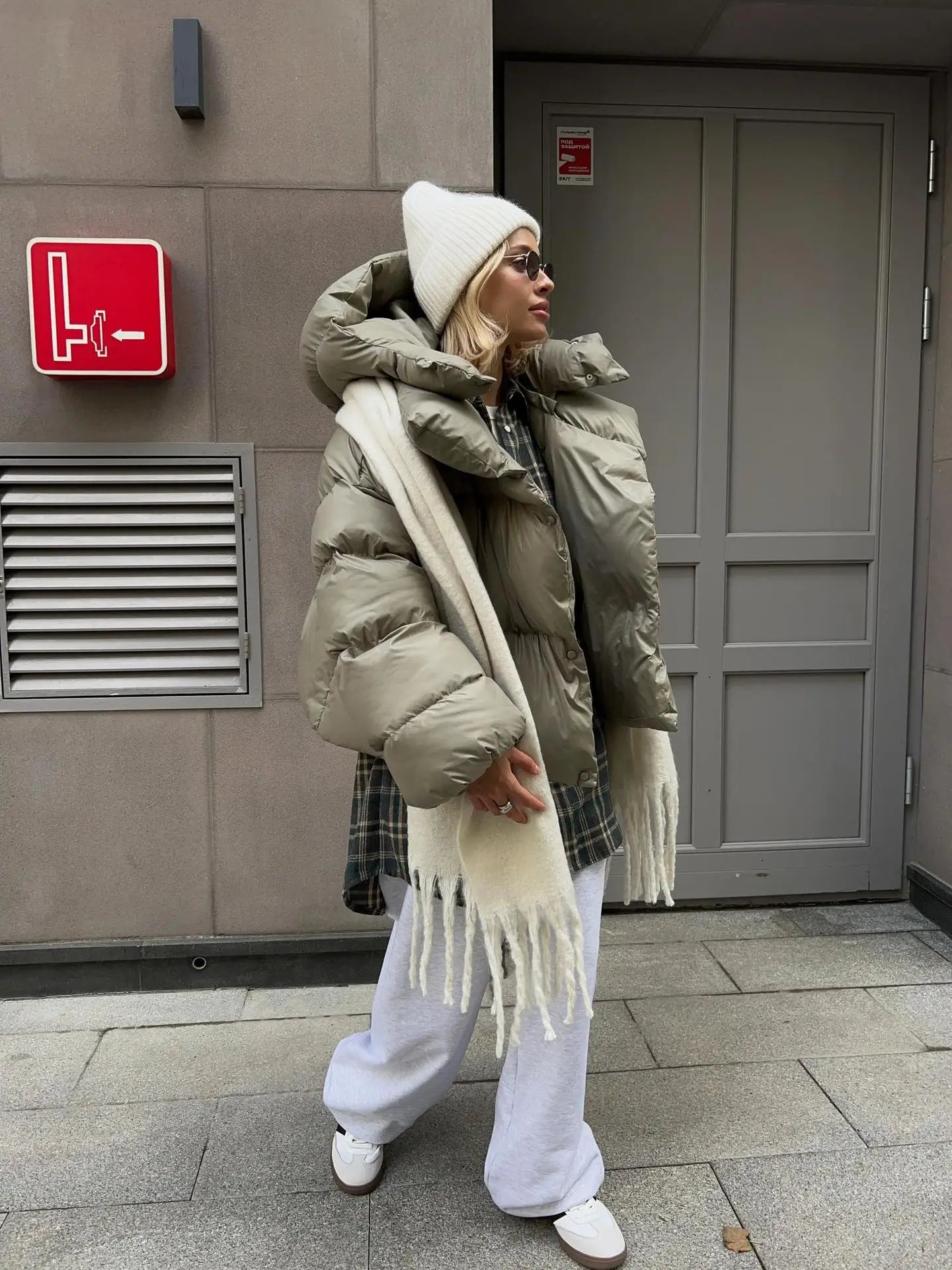 Women's oversized puffer jacket cozy winter hooded design lightweight insulation casual layering