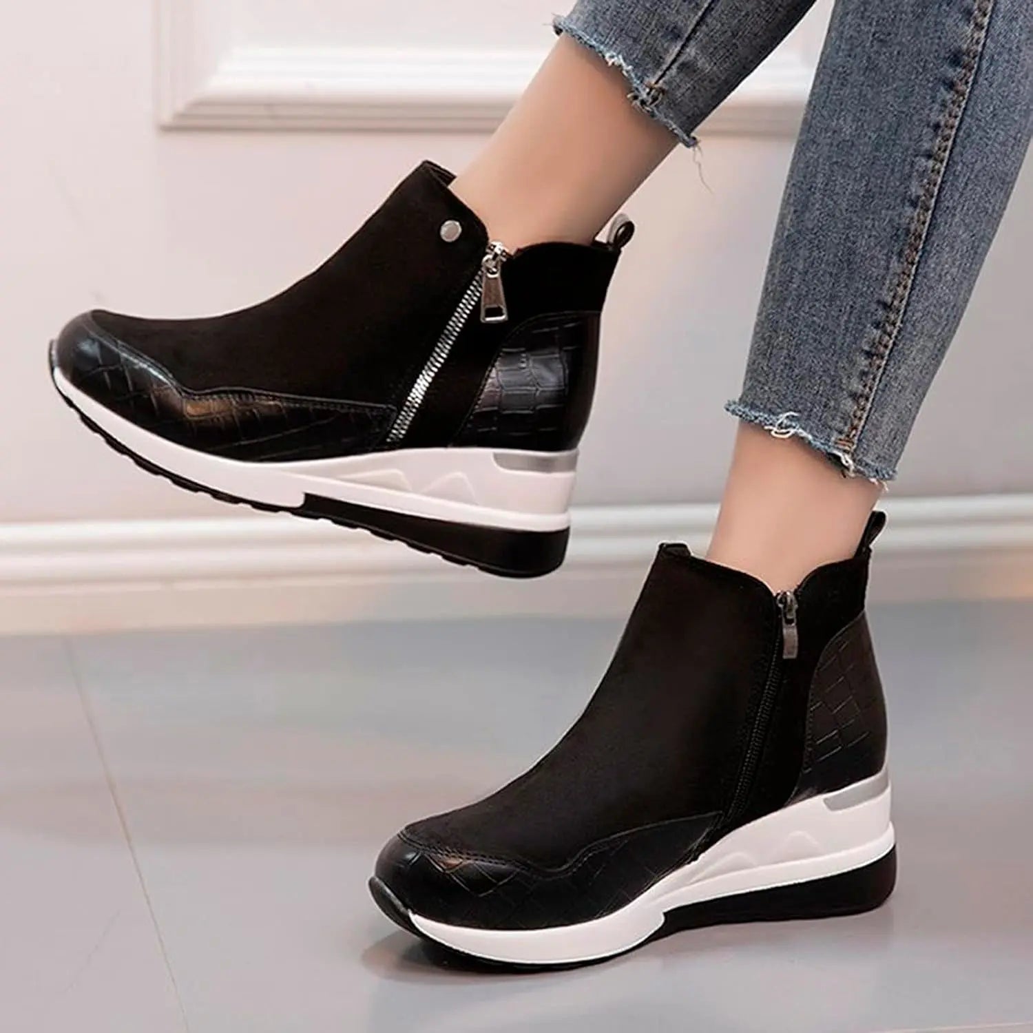 Women's black wedge heel winter boots with thermal lining, cushioned insole, cozy everyday style