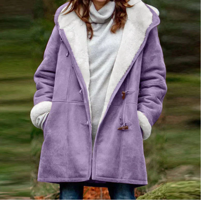Women's Mathilda slim-fit winter jacket with premium insulation and removable hood for cold weather