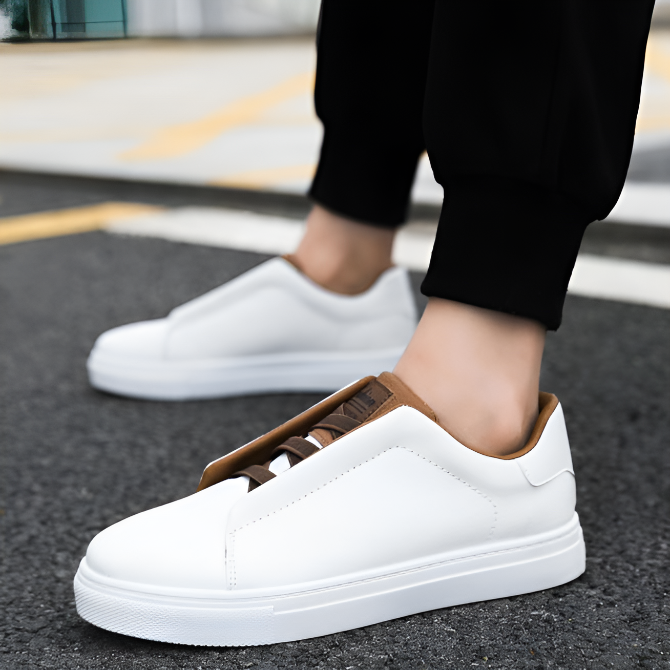 Men's cushioned sneakers in neutral tones, classic silhouette with sustainable animal-friendly materials