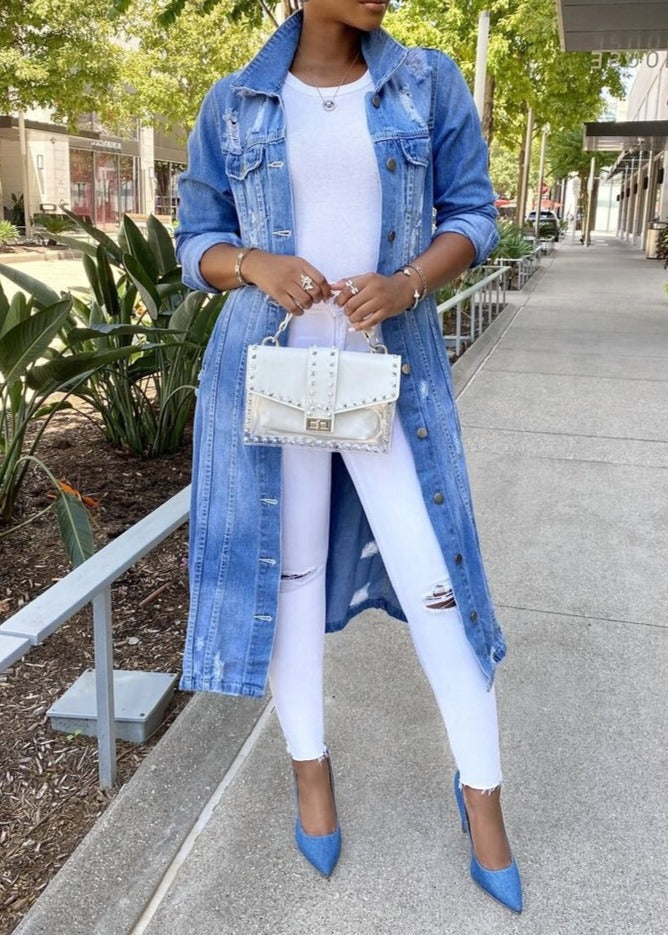 Women's oversized mid-length denim-look jacket with button closure, casual everyday style