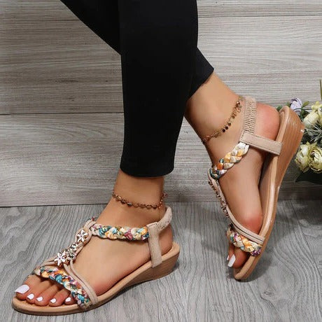 Women's slip-on summer sandals with floral accents, open-toe woven design for all-day comfort