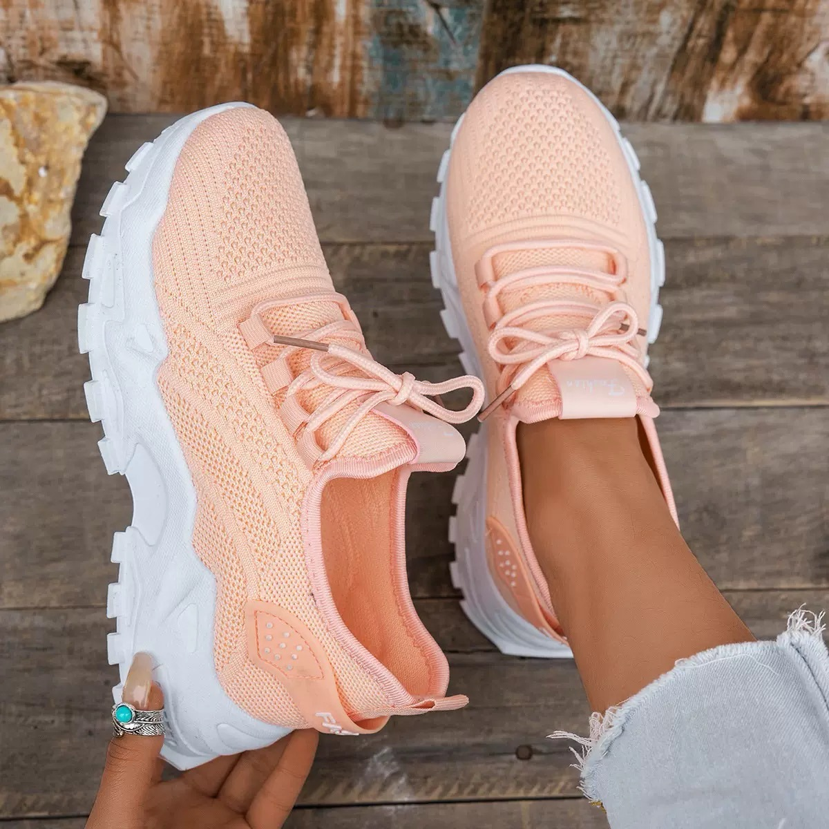 Nova | Women's Chunky Sole Mesh Lace-Up Walking Sneakers