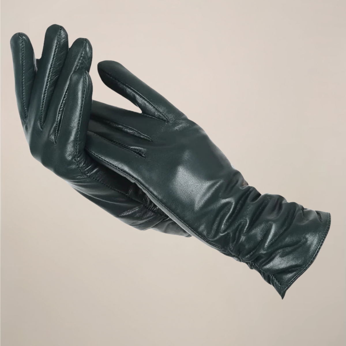 Women's classic gloves with ruched wrist detail, lightweight elegant cold-weather accessory for commuting