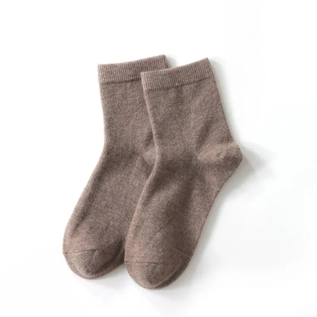 Women's wool knitted mid-calf socks soft breathable natural wool everyday comfort warm cozy fit