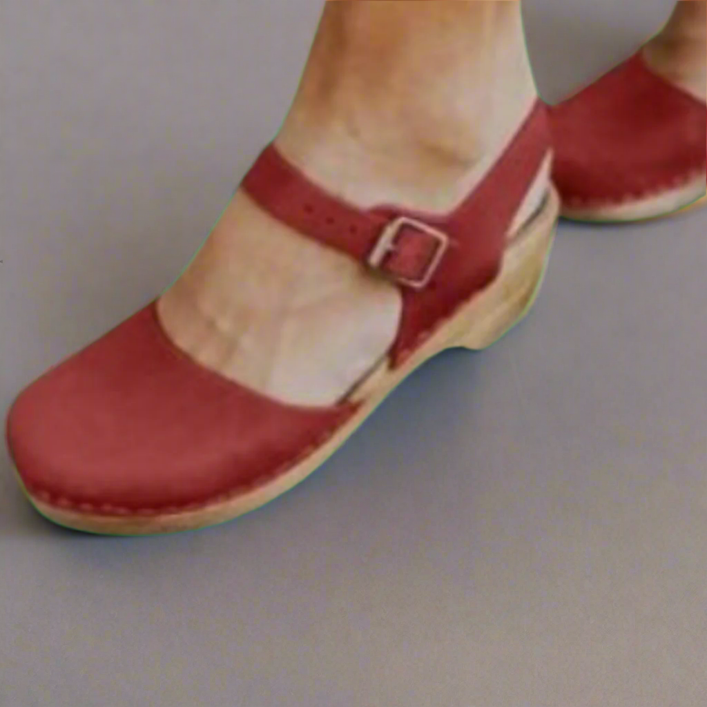 Women's beige platform sandals with ergonomic sole, breathable padding, elegant summer style