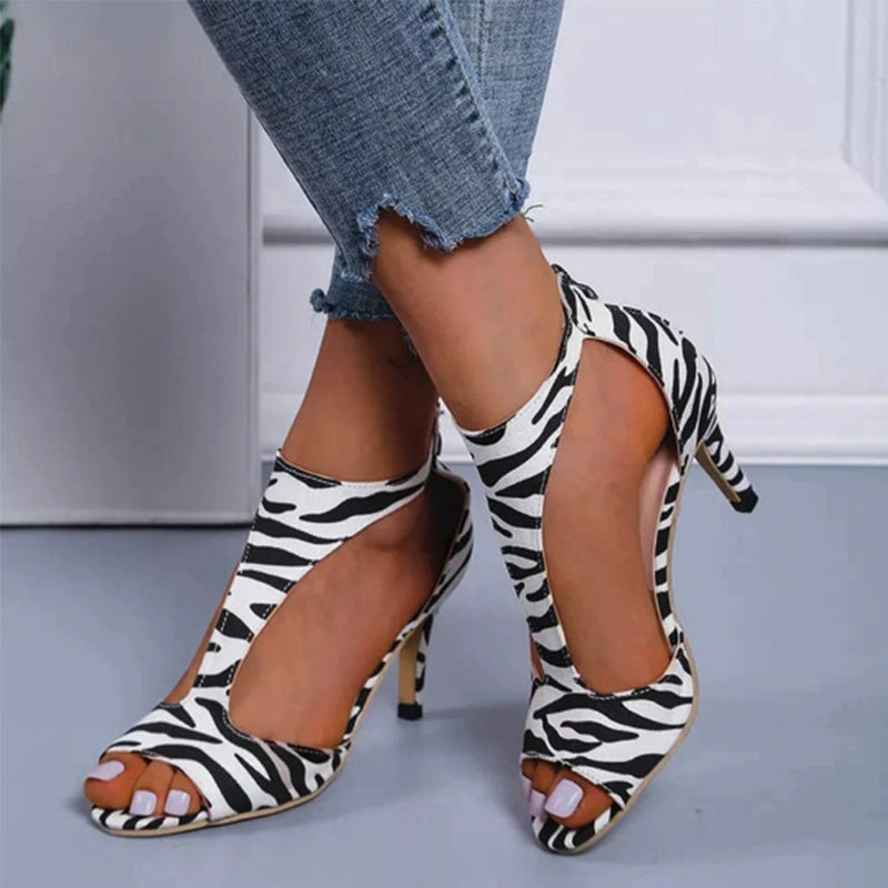 Women's beige orthopedic open-toe sandals with gel cushion sole, adjustable straps, and 5cm heel