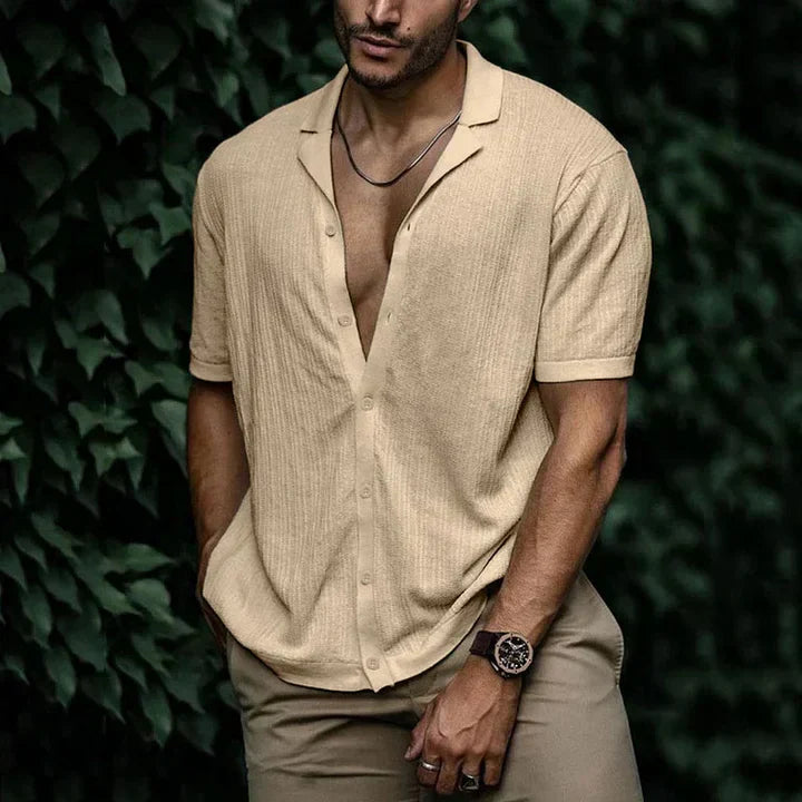 Men's relaxed-fit linen cotton short sleeve shirt, lightweight open-collar design for summer comfort