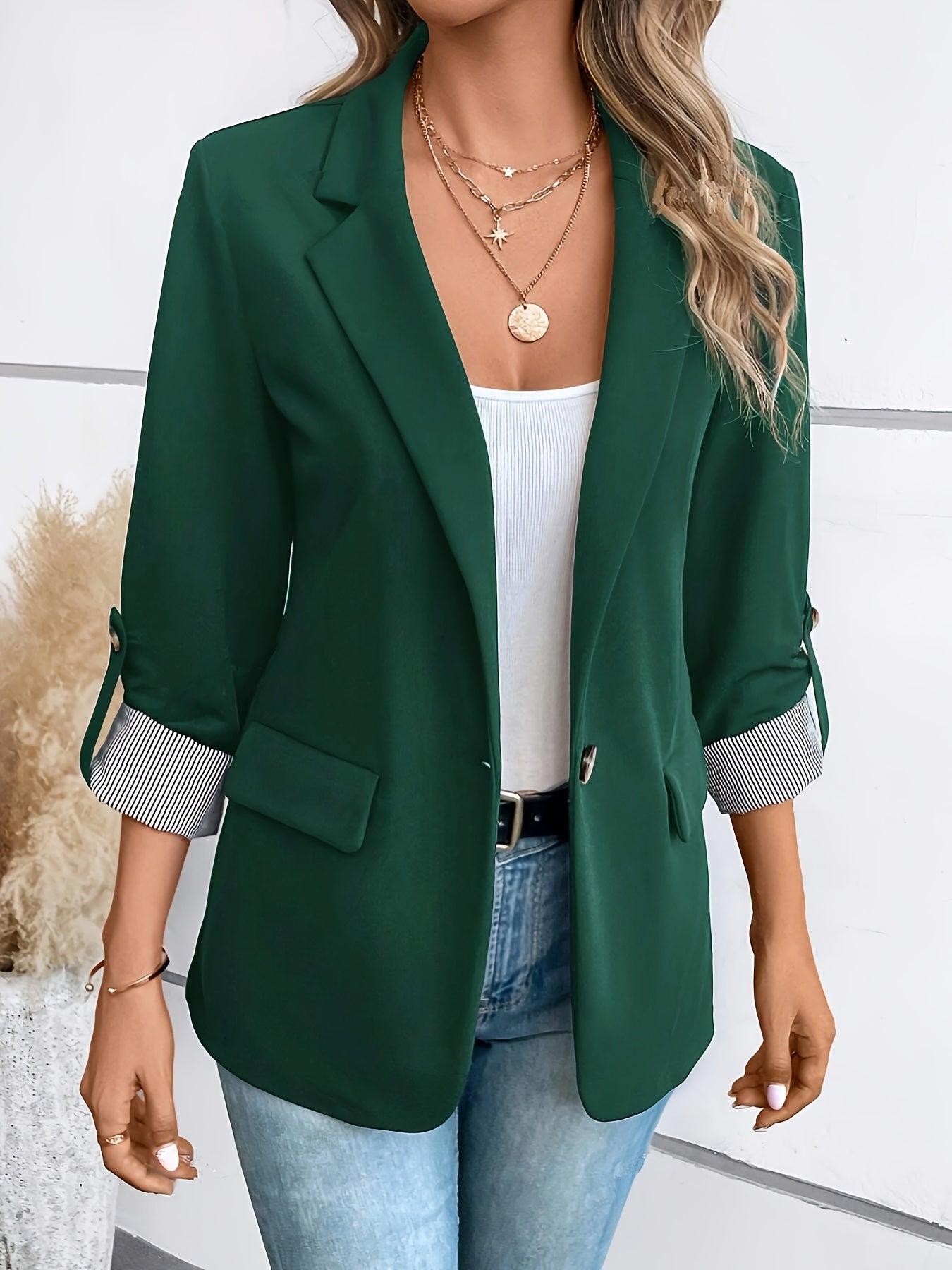 Women's long sleeve office blazer chic tailored fit versatile professional wardrobe staple all-day comfort