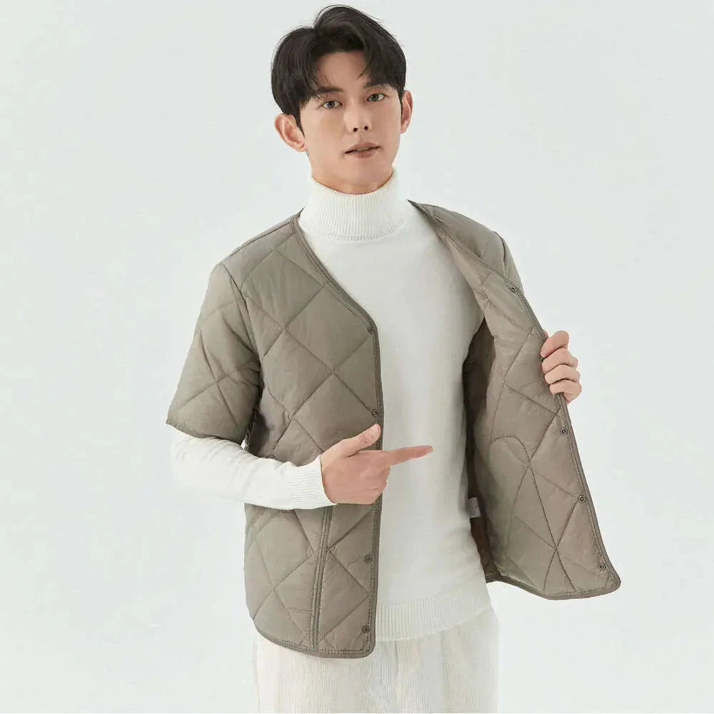 Unisex quilted vest with cozy fleece lining, lightweight layering essential for all seasons