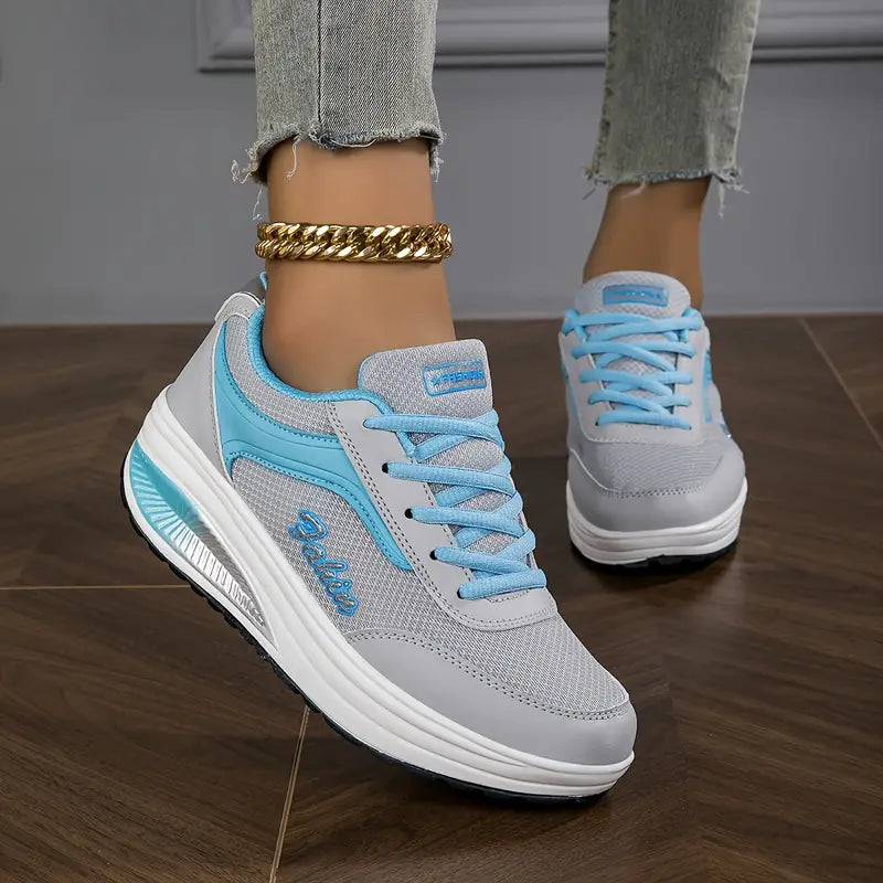 Urbann Vibe women's low-top training shoes in breathable PU leather with shock-absorbing sole