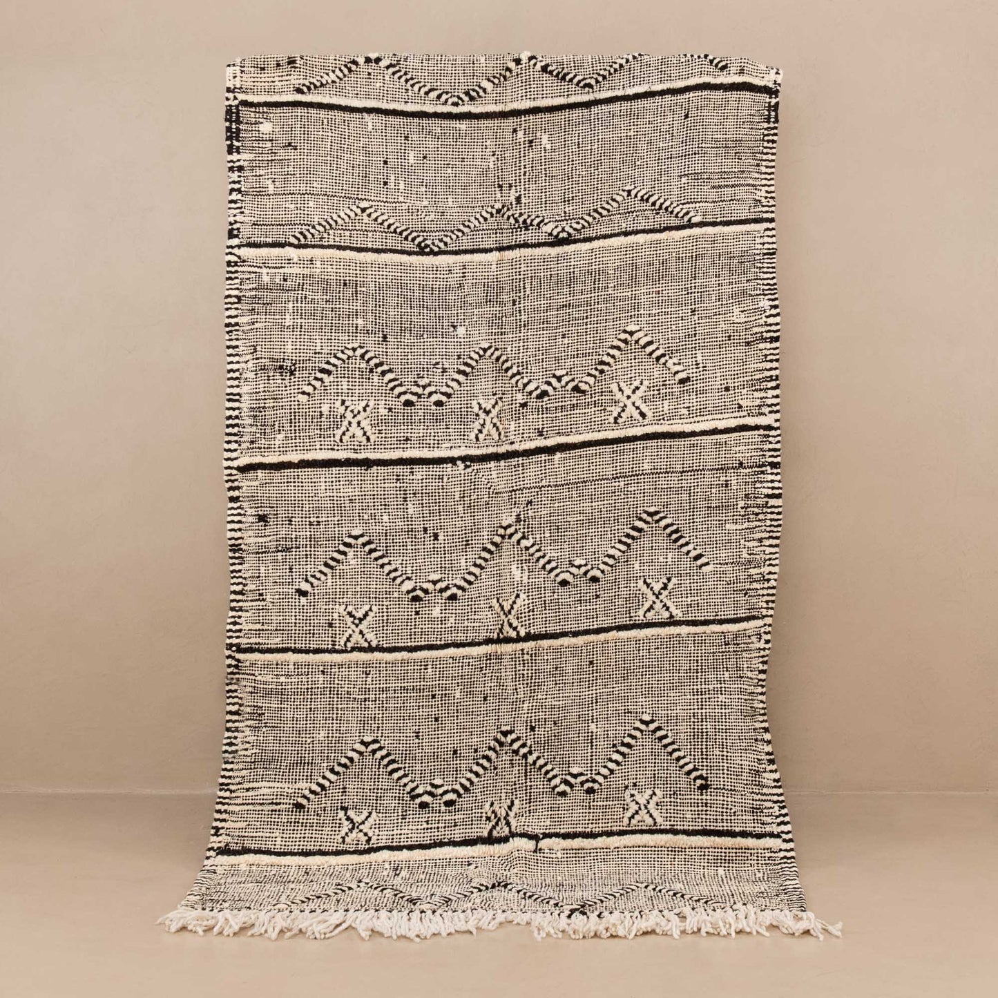 Agourai - taznakht kilim rug - Urbann-Vibe