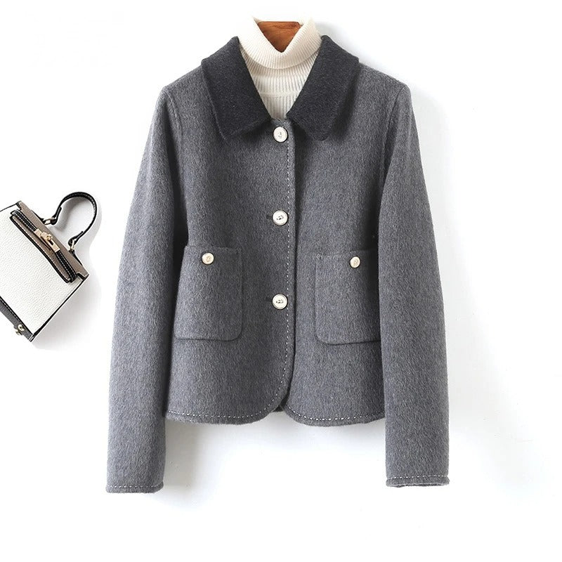 Women's wool coat with contrast collar button-front closure, elegant smart-casual winter outerwear