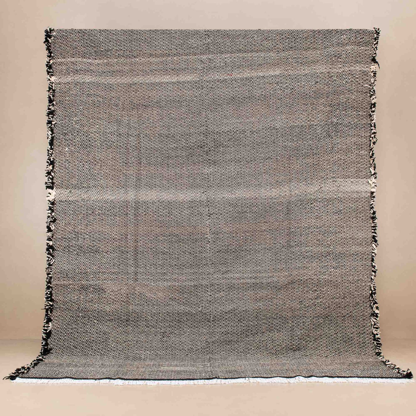 Badis - taznakht kilim rug - Urbann-Vibe