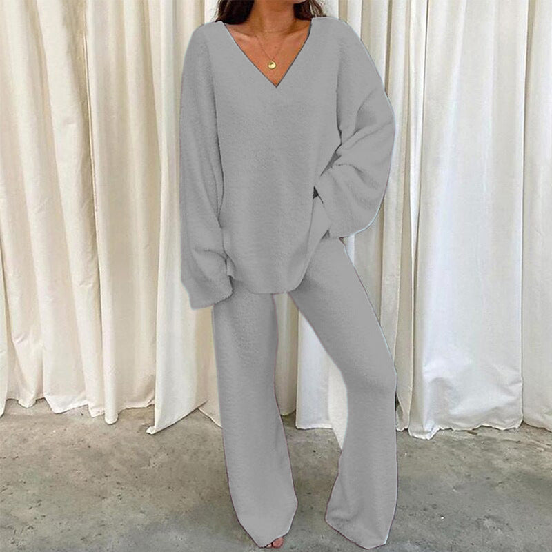 Women solid color V-neck two-piece set in casual leisure style, comfortable polyester matching top and bottoms