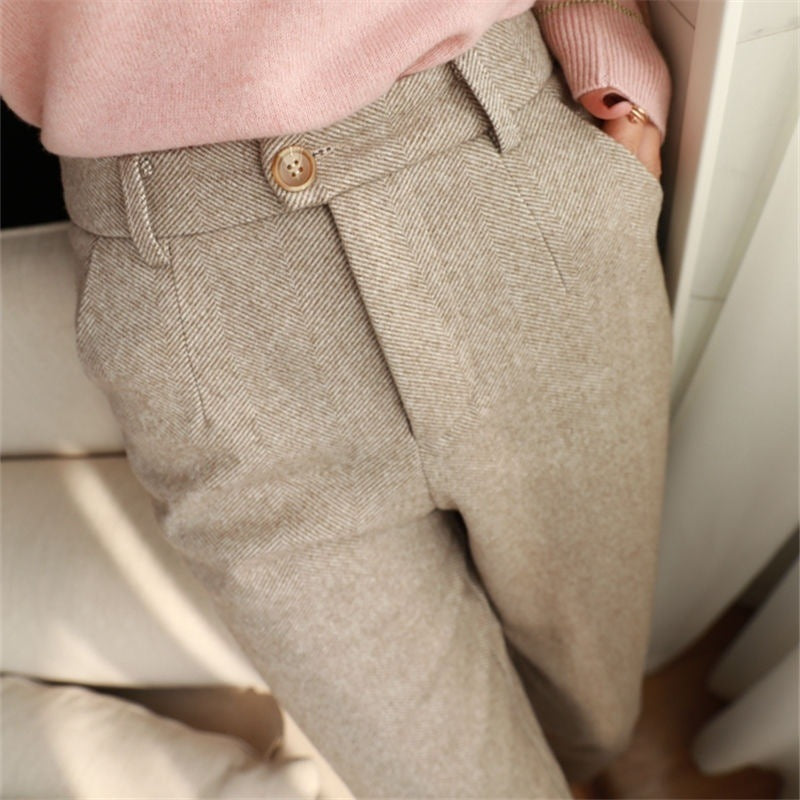 Men's gray herringbone pencil fit dress trousers with slim tailored silhouette for professionals