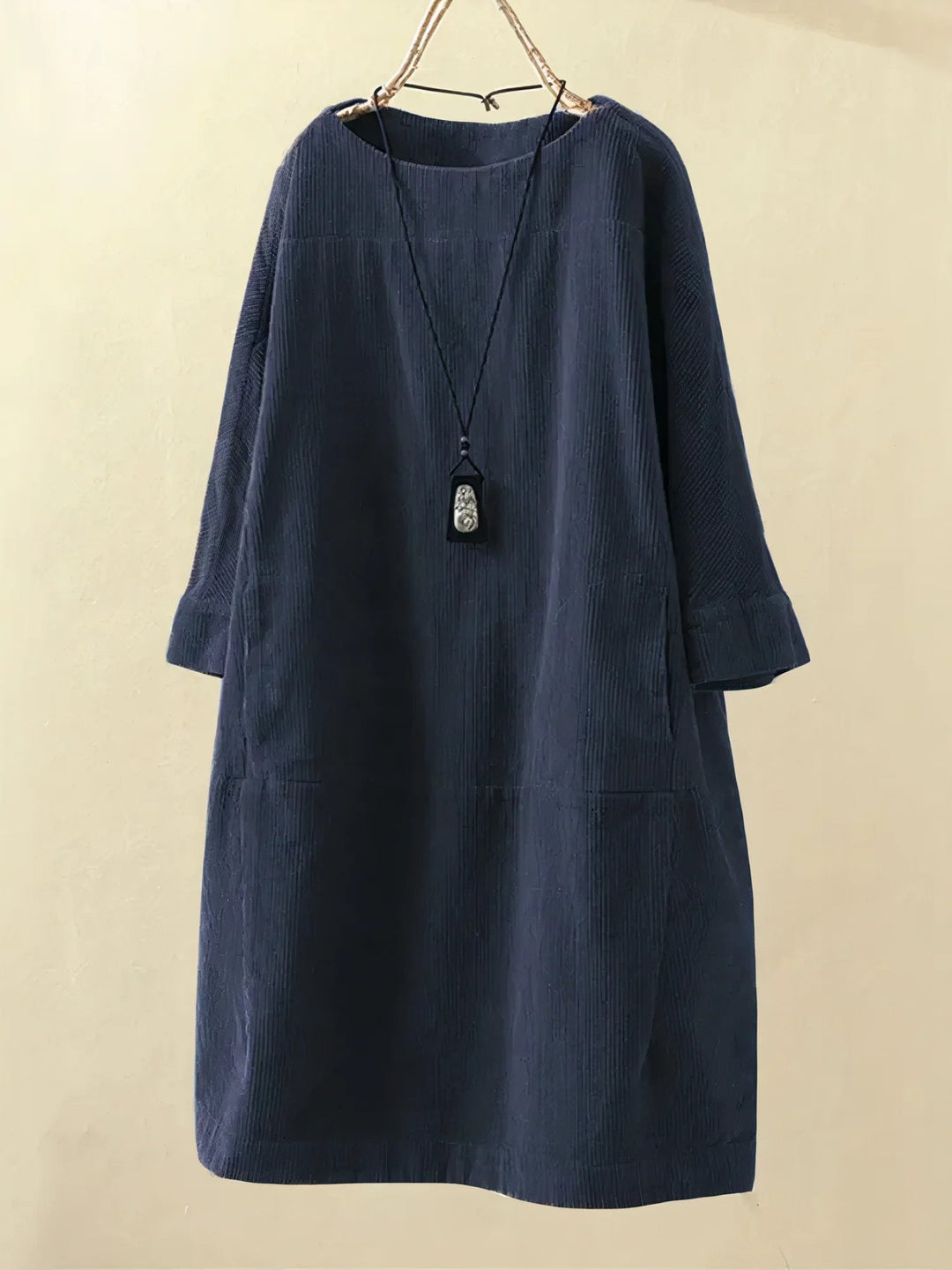 Women's sleeveless solid knee-length breathable spring summer dress with light airy casual fit