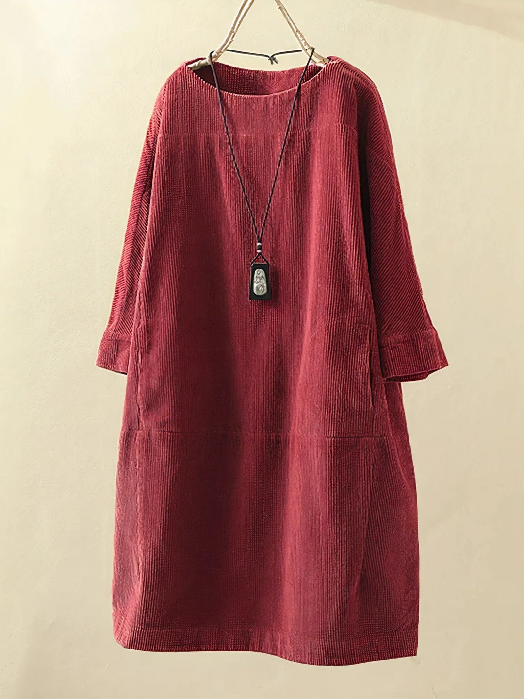 Women's sleeveless knee-length breathable summer dress in solid color, light airy silhouette