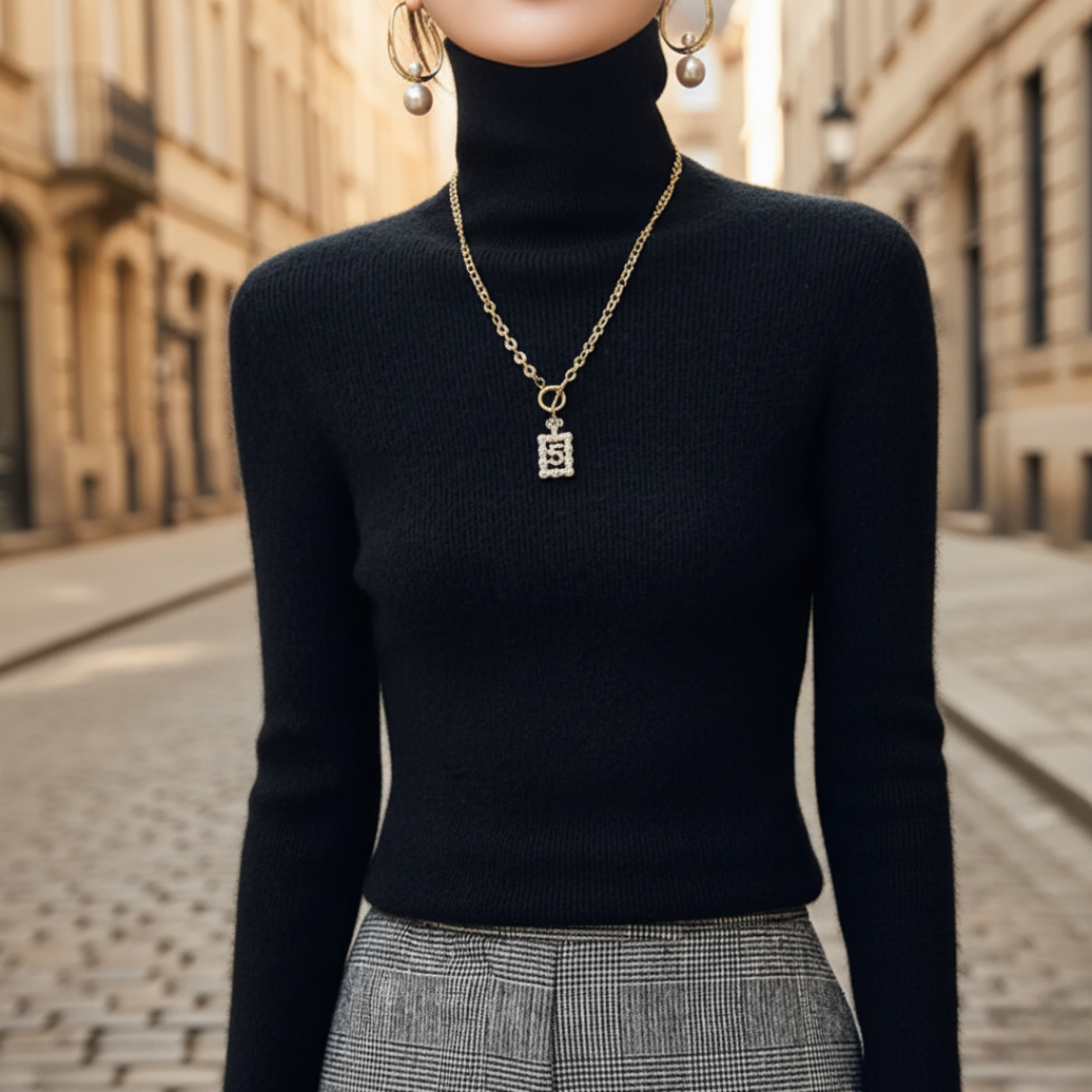 Women's soft crew neck sweater by Sui, cozy long-sleeve knit for everyday autumn comfort