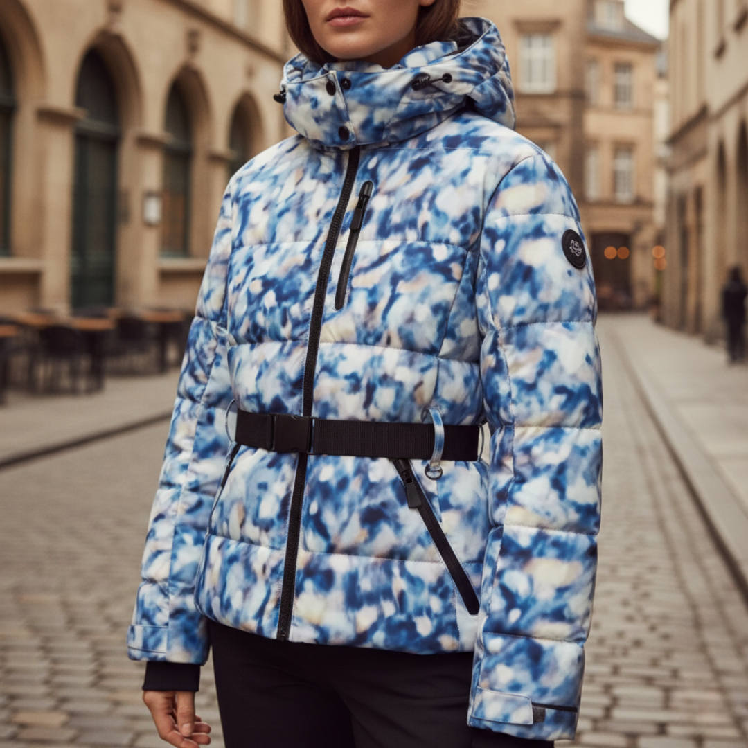 Women's insulated hooded puffer jacket in solid color, lightweight padded down winter coat for cold weather