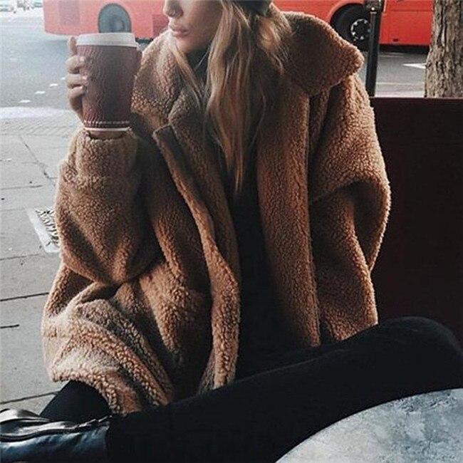 Women's fleece sweatshirt wide collar cozy soft fabric everyday comfort modern versatile silhouette