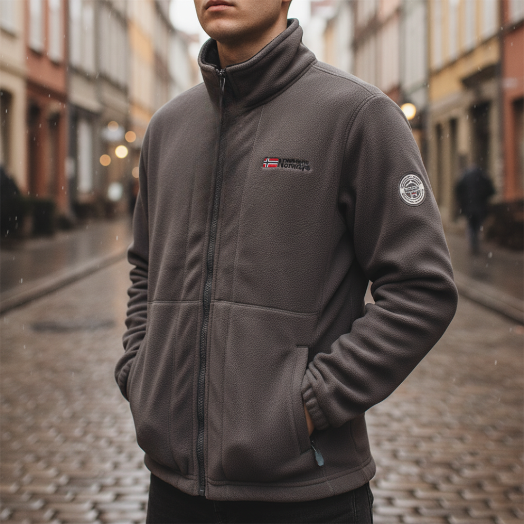 Men's full-zip winter fleece jacket in black soft breathable fabric for active outdoor wear