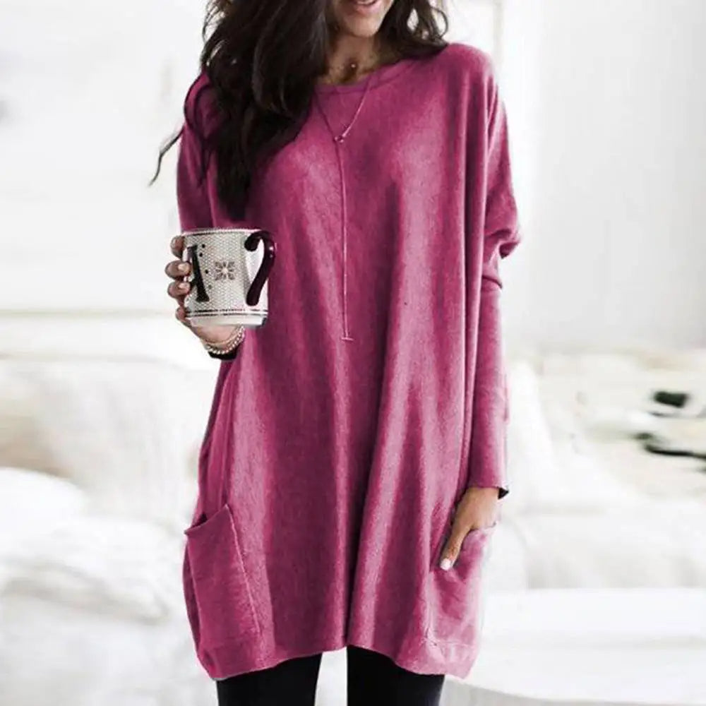 Women's oversized crew neck sweater in soft cotton blend knitwear with front pockets, relaxed fit