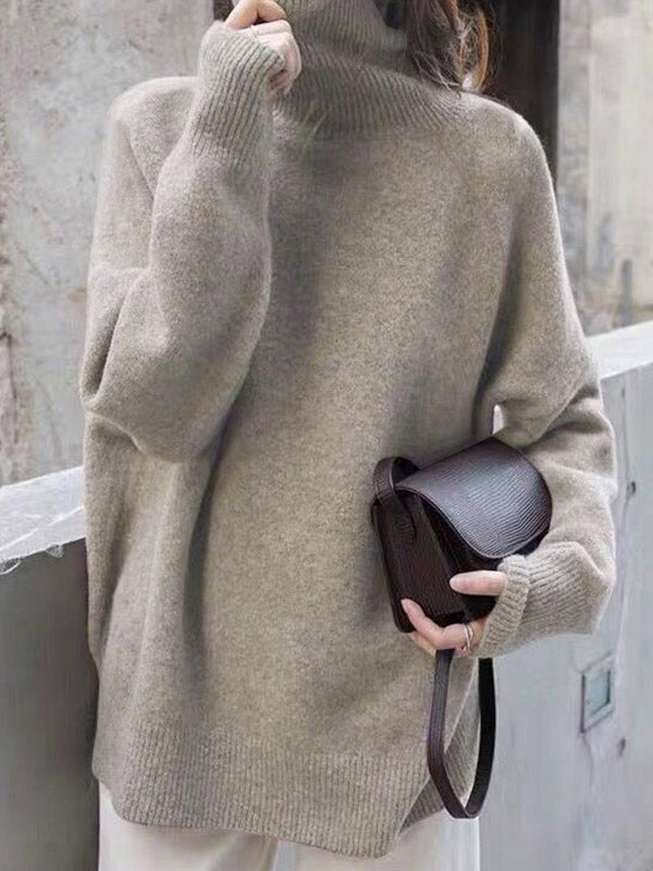 Women's cream relaxed-fit knit turtleneck sweater with soft ribbed neckline for everyday layering