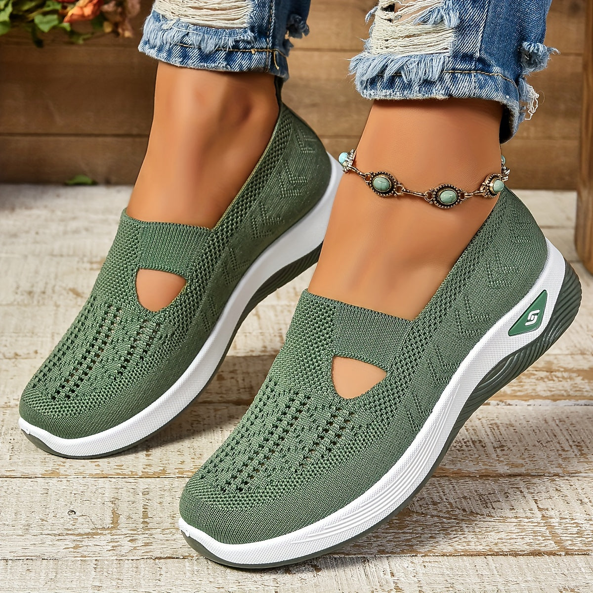 Women's breathable knit slip-on shoes lightweight casual comfort with supportive rubber sole
