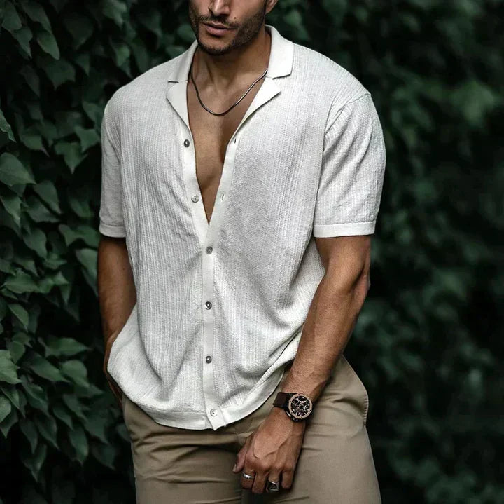 Men's relaxed-fit linen cotton short sleeve shirt, lightweight open-collar style for summer comfort