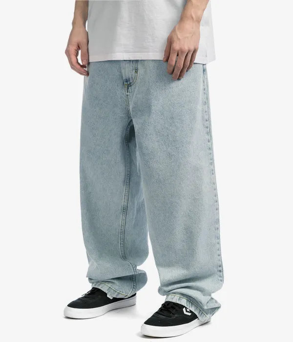 Men's relaxed wide-leg blue denim pants with roomy silhouette for effortless spring style