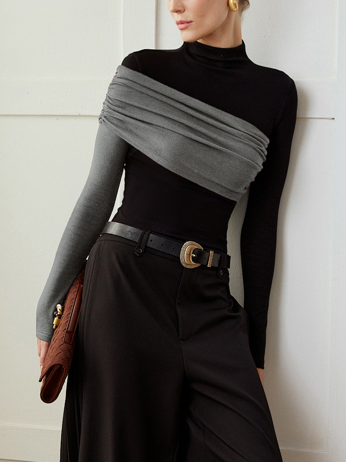 Women's color block pleated jersey slim knit top with stand collar, long sleeve casual elegant fit