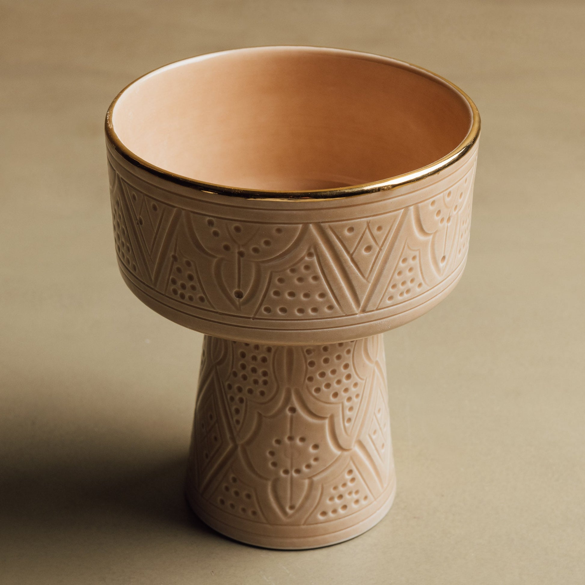 Zagora Sand Pedestal Bowl - Handcrafted with 12 Carat Gold Accents - Urbann-Vibe